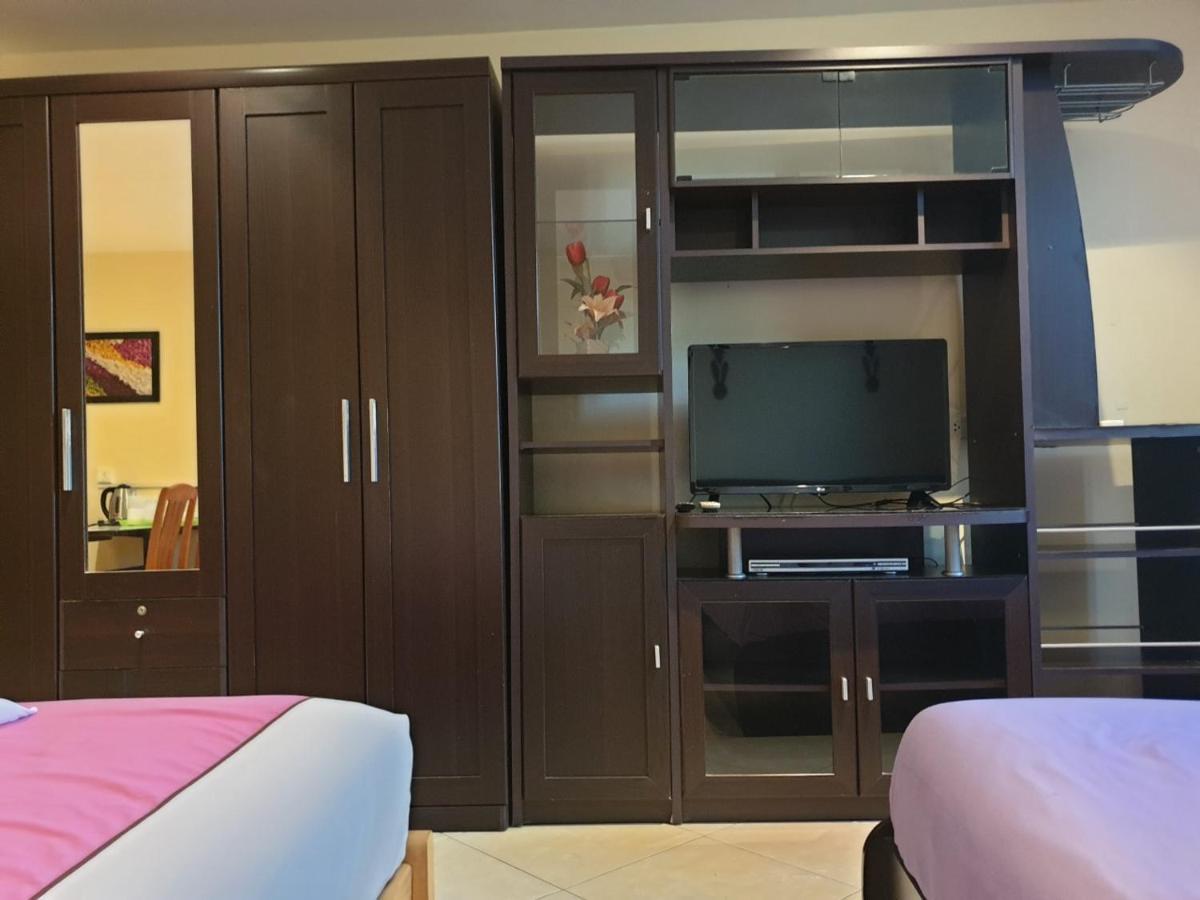 Chaiyapoon Inn Патая Екстериор снимка